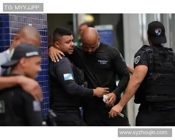 巴西毒贩与足球明星的惊人交集揭示了社会阴暗面与运动荣耀的对比